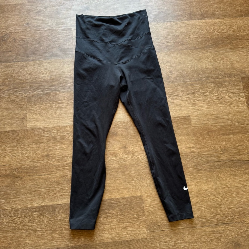 Nike Dri Fit High Waisted Black Leggings Short M